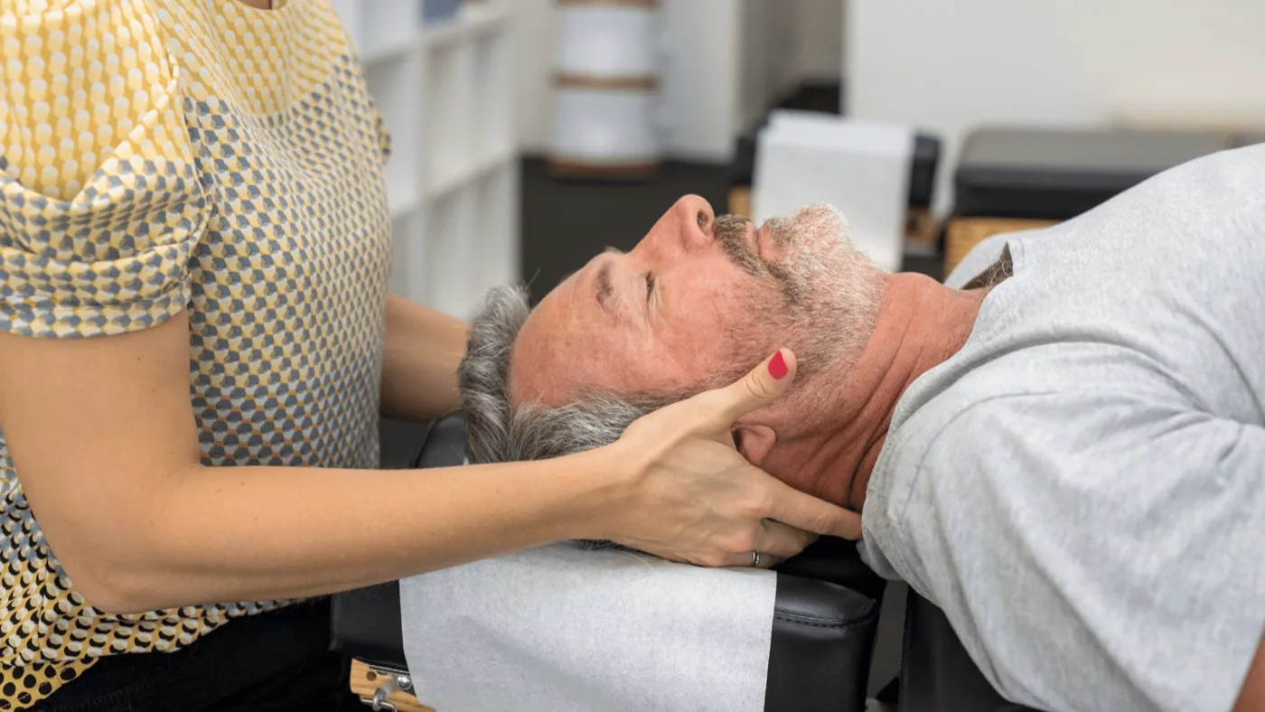 Treatment of a patient's neck